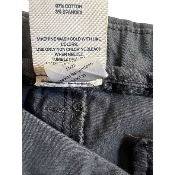 Magellan flat front shorts size S - Picture 9 of 10